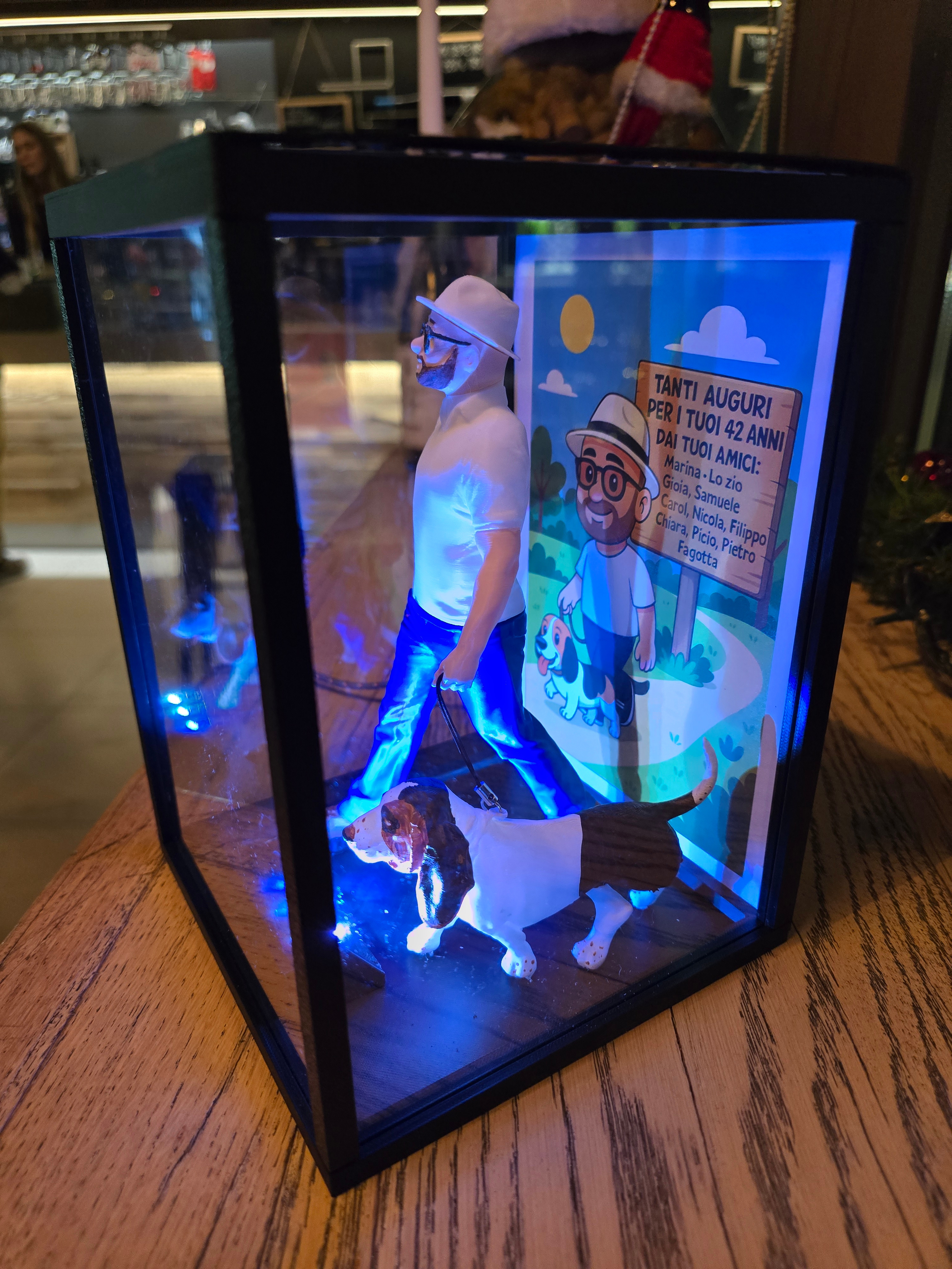 Lampada con luce attiva